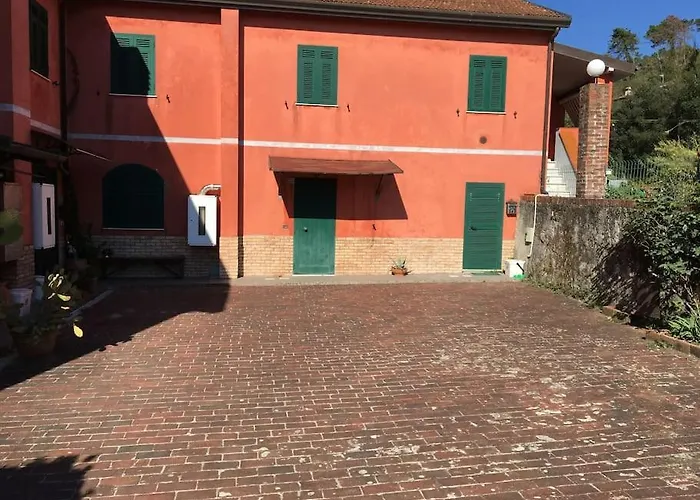 Le Rose , Relax In Casolare Del 1700 * Sarzana